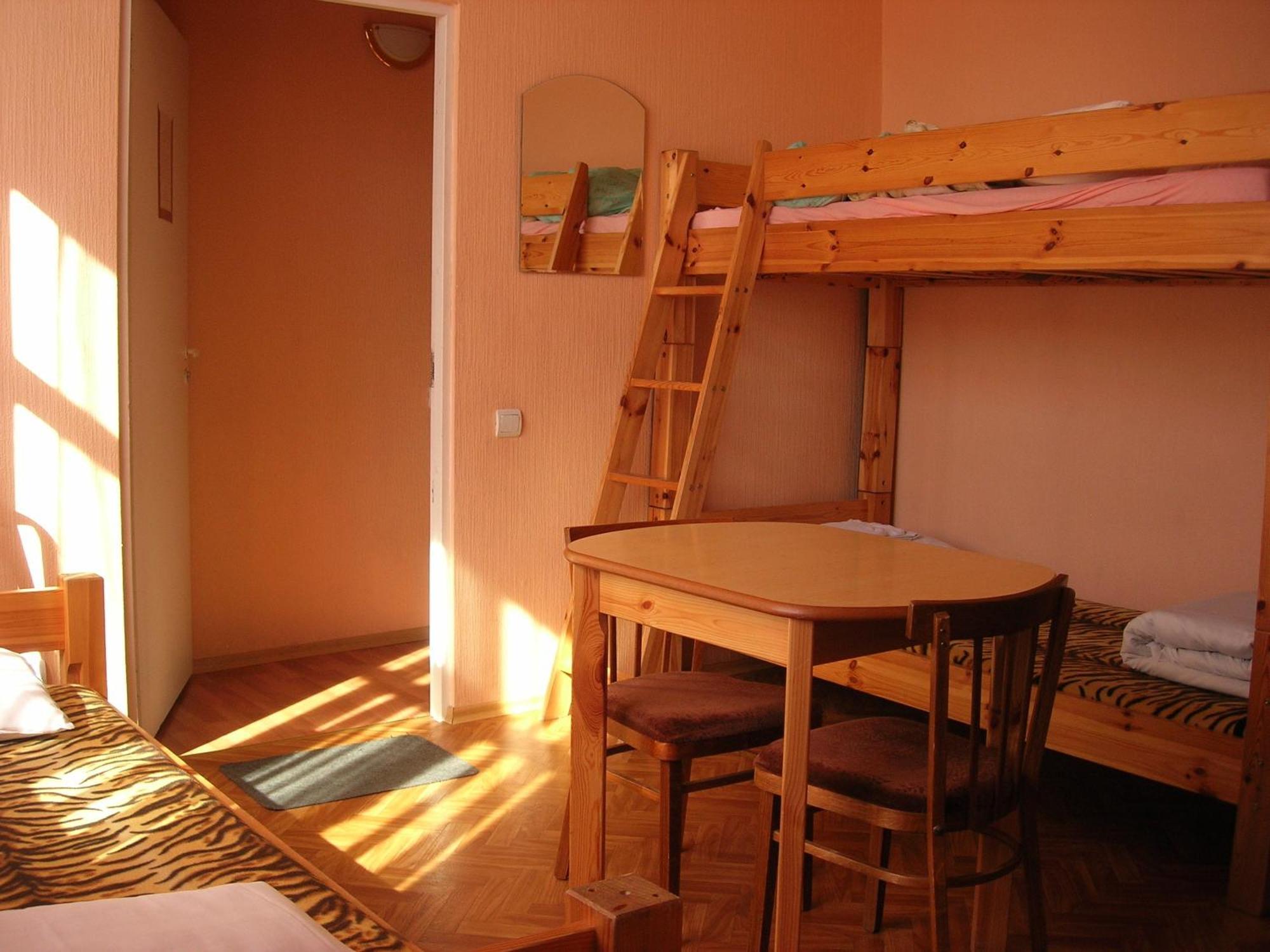 Elizabeth'S Yh Rooms Riga Exterior foto