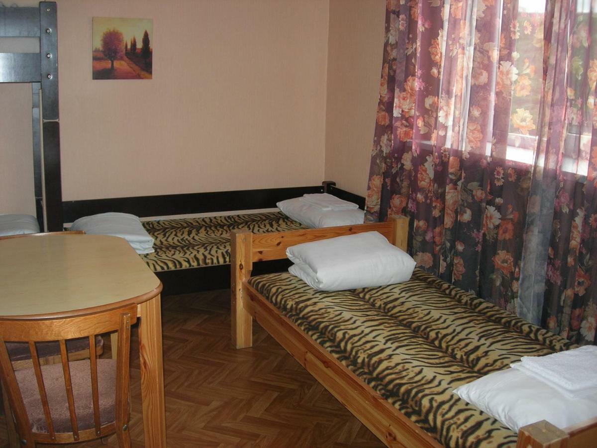 Elizabeth'S Yh Rooms Riga Exterior foto